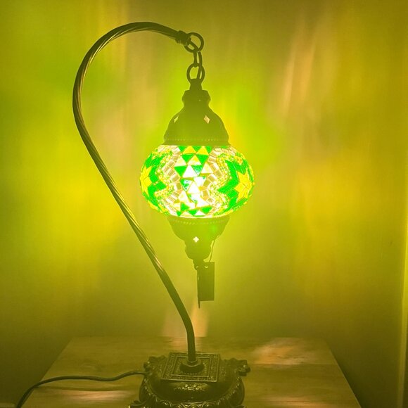 Mosaic Table Lamp Green  Bedside Lampshade Light - Picture 4 of 9